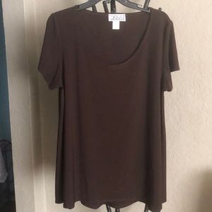 A Kleids chocolate short sleeve shirt